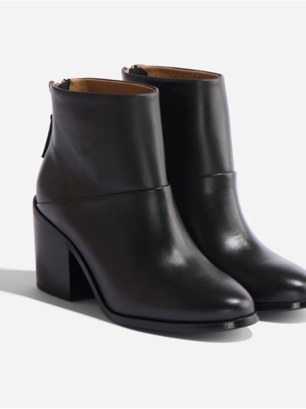 Nisolo Dari Commuter 7 - Women's Black Leather Ankle Boot with Block Heel